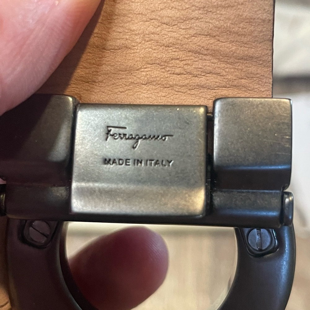 Salvatore Ferragamo brown suede belt - Picture 5 of 7